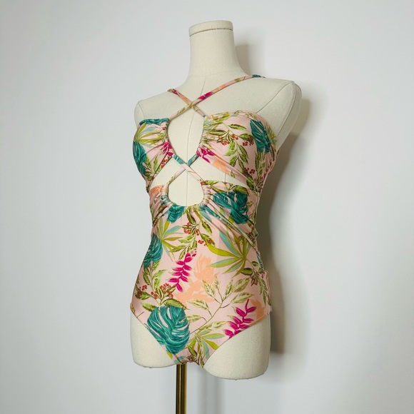 PatBo Tropicalia One Piece Swimsuit - Picture 4 of 11